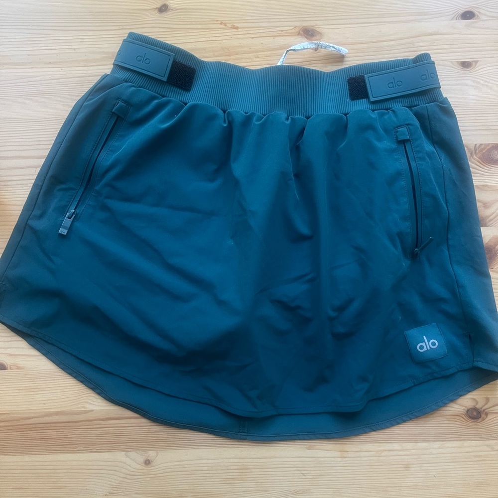 Alo Yoga Emerald Green Skort